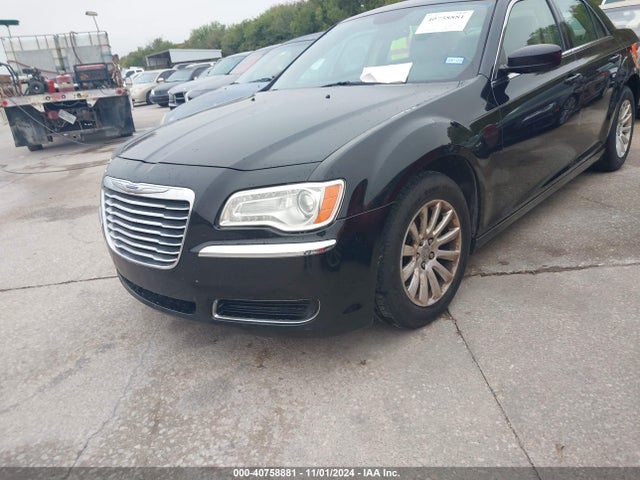 2C3CCAAG5EH243767 Chrysler 300