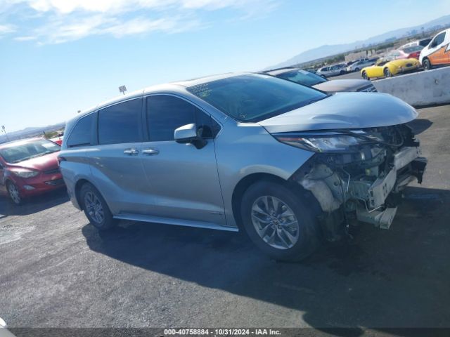 5TDYRKEC4MS010928 Toyota SIENNA XLE