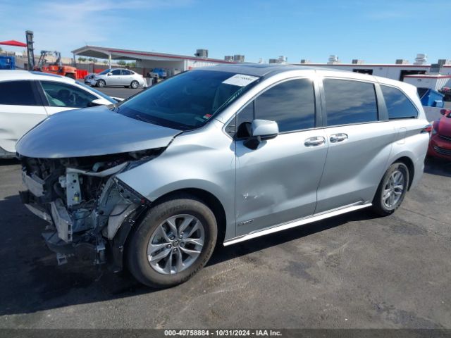 5TDYRKEC4MS010928 Toyota SIENNA XLE