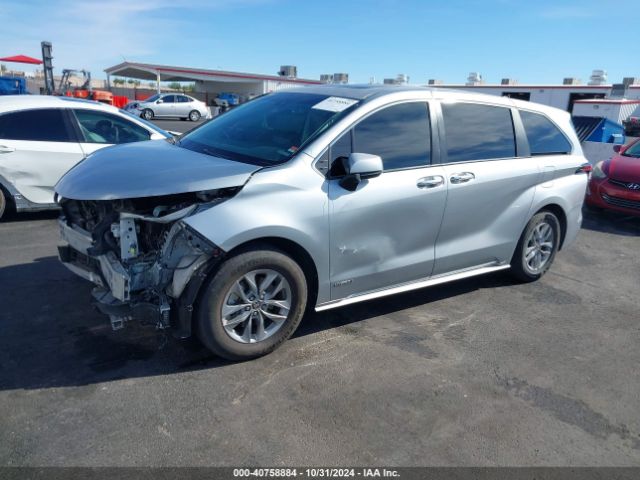 5TDYRKEC4MS010928 Toyota SIENNA XLE