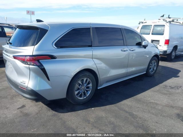5TDYRKEC4MS010928 Toyota SIENNA XLE