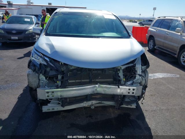 5TDYRKEC4MS010928 Toyota SIENNA XLE