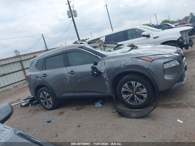 JN8AT3BA1MW024527 Nissan Rogue Sv Fwd