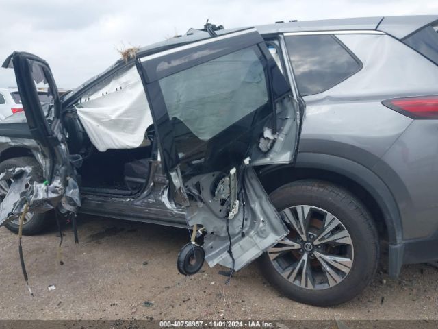 JN8AT3BA1MW024527 Nissan Rogue Sv Fwd
