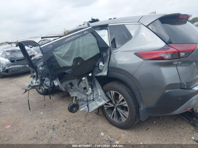 JN8AT3BA1MW024527 Nissan Rogue Sv Fwd