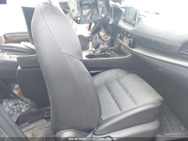 JN8AT3BA1MW024527 Nissan Rogue Sv Fwd