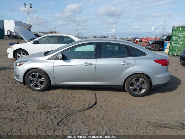 Ford FOCUS SE 2018 1FADP3FE2JL318418 Image 14