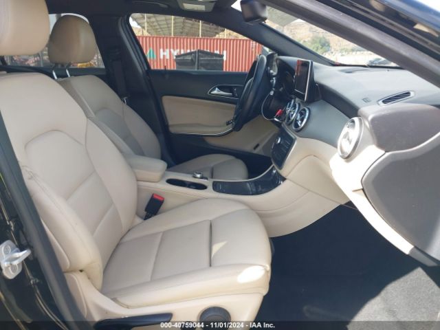 WDCTG4EB5GJ207668 Mercedes-Benz GLA 250