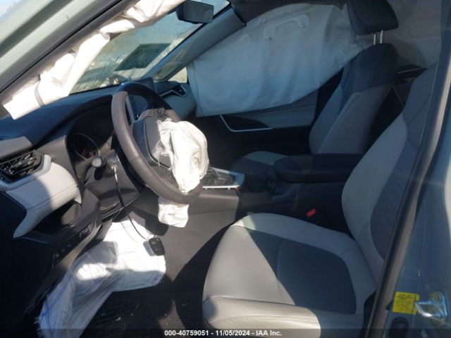 2T3A1RFV6MW178327 Toyota Rav4 Xle Premium