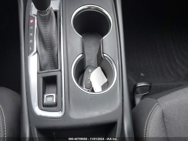 2GNAXTEX1J6288831 Chevrolet EQUINOX LT
