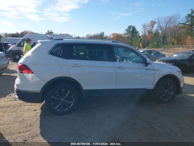 3VV2B7AX9NM082811 Volkswagen Tiguan 2.0t Se