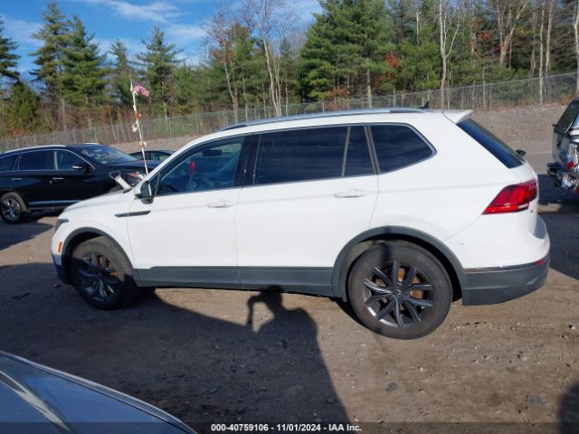 3VV2B7AX9NM082811 Volkswagen Tiguan 2.0t Se
