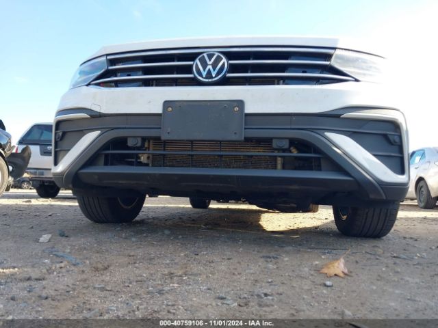 3VV2B7AX9NM082811 Volkswagen Tiguan 2.0t Se