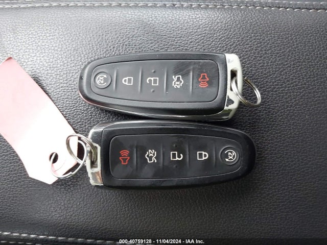 Ford Escape Titanium 2017 1FMCU9J97HUB26763 Image 11
