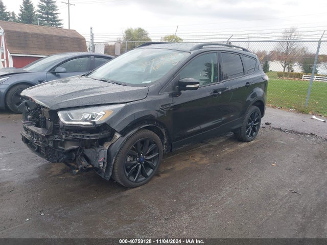 Ford Escape Titanium 2017 1FMCU9J97HUB26763 Image 2