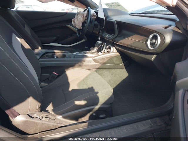Chevrolet Camaro 1lt 2017 1G1FB1RX6H0111893 Image 5