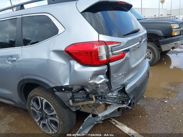 4S4WMAUD7P3463193 Subaru Ascent Limited 7-passenger