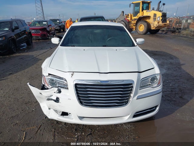 Chrysler 300 2014 2C3CCAAG9EH239902 Image 12