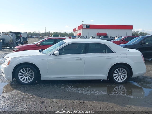 Chrysler 300 2014 2C3CCAAG9EH239902 Image 14