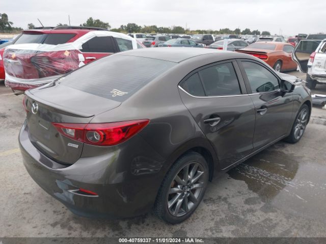 3MZBN1V3XJM161003 Mazda Mazda3 Touring