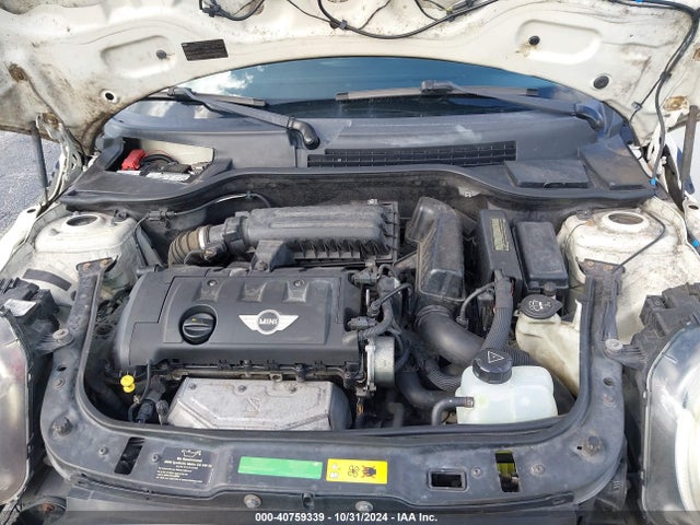 2010 MINI COOPER WMWMF3C56ATZ63586 Photo 9
