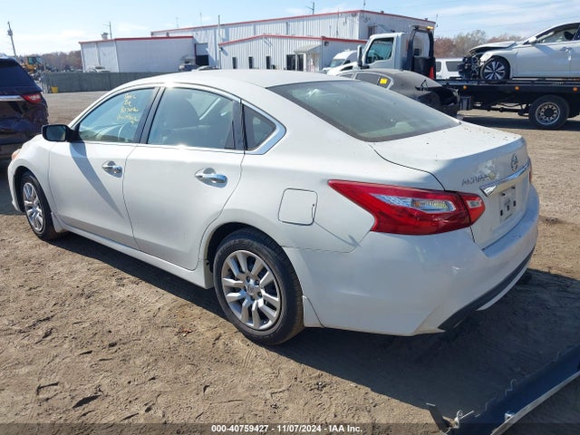 Nissan Altima 2.5 S 2017 1N4AL3AP5HC153627 Image 3