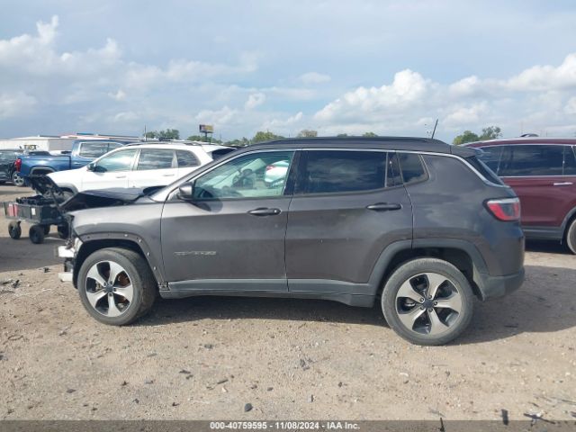 3C4NJCBBXJT102848 Jeep Compass Latitude Fwd