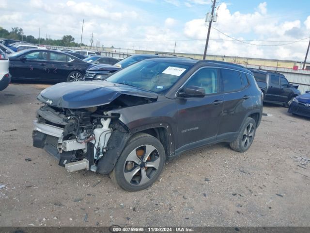 3C4NJCBBXJT102848 Jeep Compass Latitude Fwd