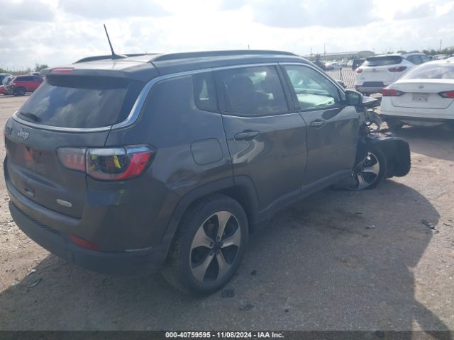 3C4NJCBBXJT102848 Jeep Compass Latitude Fwd