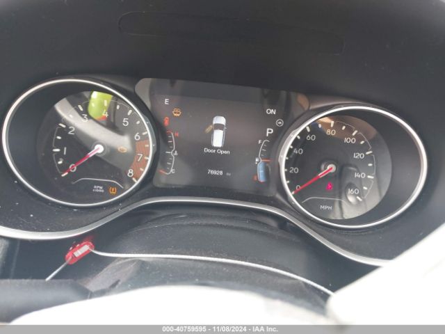 3C4NJCBBXJT102848 Jeep Compass Latitude Fwd