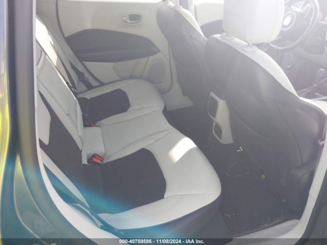 3C4NJCBBXJT102848 Jeep Compass Latitude Fwd