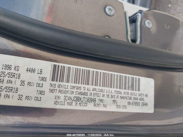 3C4NJCBBXJT102848 Jeep Compass Latitude Fwd