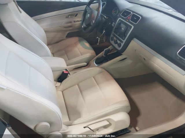 2015 VOLKSWAGEN EOS WVWBW8AH8FV005744 Photo 4