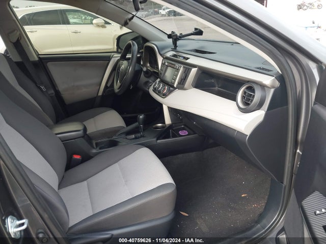 Toyota RAV4 LE 2015 JTMZFREVXFJ048039 Image 5