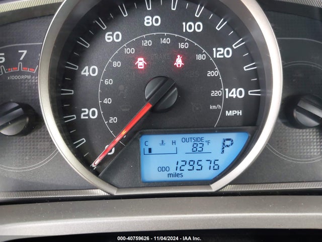 Toyota RAV4 LE 2015 JTMZFREVXFJ048039 Image 7