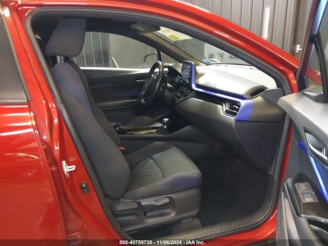 NMTKHMBX5MR125743 Toyota C-HR XLE