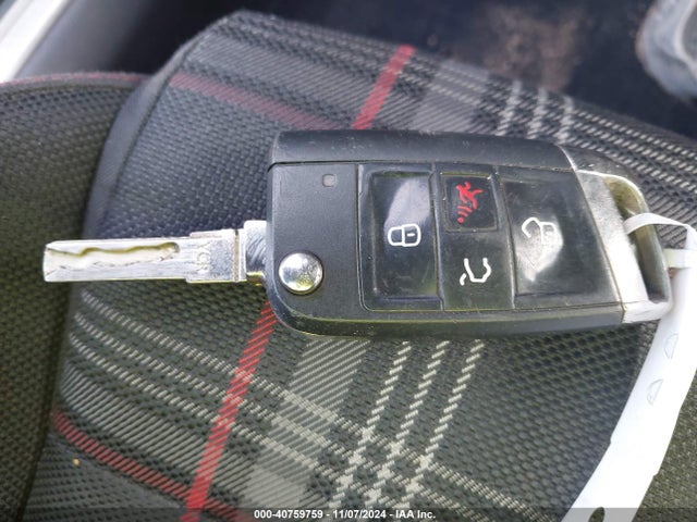 3VW5T7AU8GM029998 Volkswagen Golf Gti S 4-door