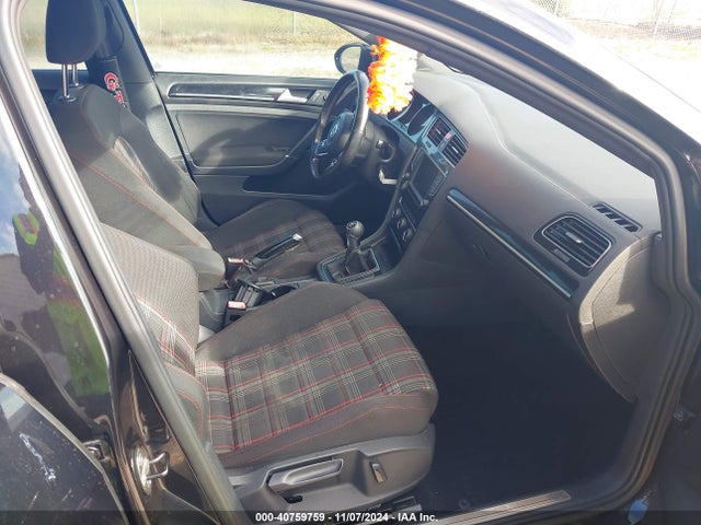 3VW5T7AU8GM029998 Volkswagen Golf Gti S 4-door