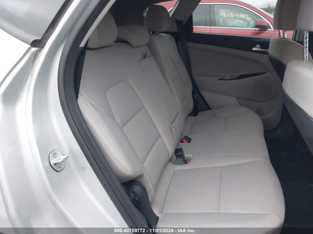 Hyundai TUCSON SE 2019 KM8J2CA45KU038705 Image 8