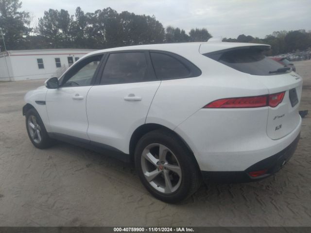 SADCJ2BV3HA065563 Jaguar F-pace 35t Premium
