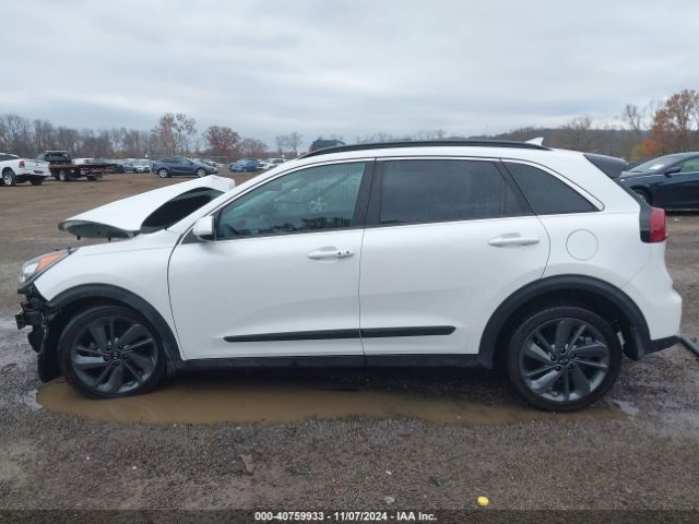 KNDCC3LC0H5069135 KIA NIRO EX