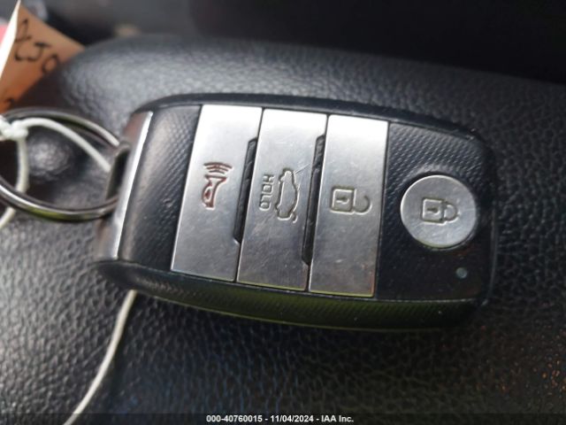 3KPFL4A78HE035859 KIA FORTE S