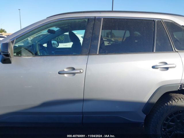 2T3F1RFV6KW016278 Toyota RAV4 LE