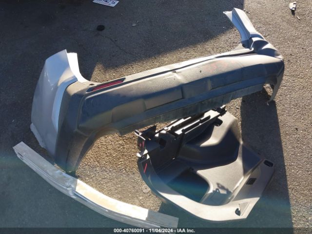 2T3F1RFV6KW016278 Toyota RAV4 LE
