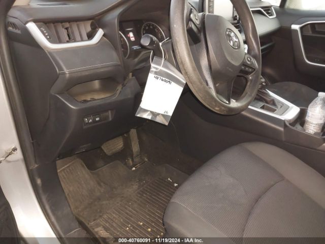 2T3F1RFV6KW016278 Toyota RAV4 LE