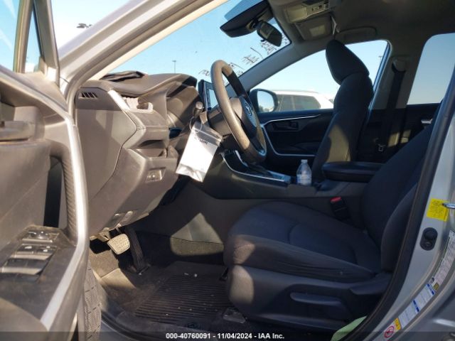 2T3F1RFV6KW016278 Toyota RAV4 LE