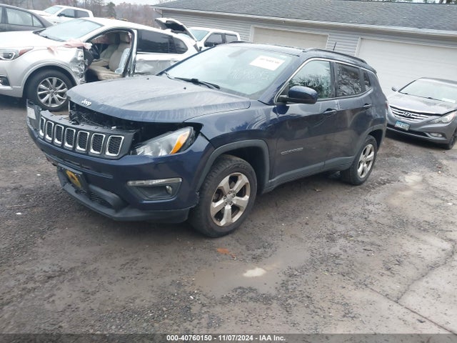 Jeep Compass Latitude 4x4 2018 3C4NJDBB8JT350229 Image 2