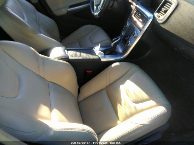 YV126MFL1H2437449 Volvo S60 T5 Dynamic