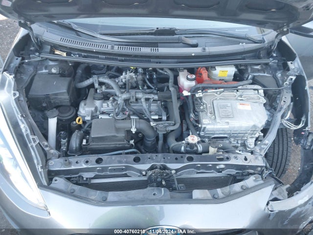 JTDKDTB32J1601184 Toyota Prius C Two