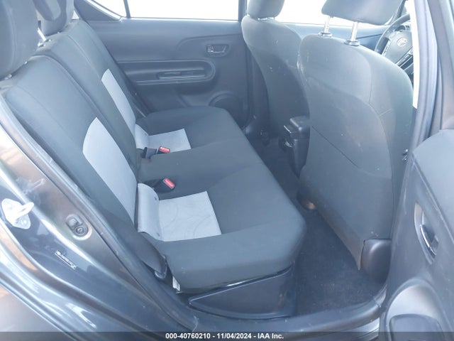 JTDKDTB32J1601184 Toyota Prius C Two